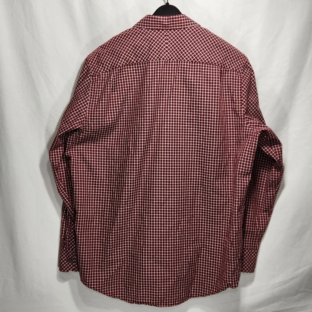 Banana‎ Republic Relaxed Mens Button Down Shirt Size Large Burgundy Checkered